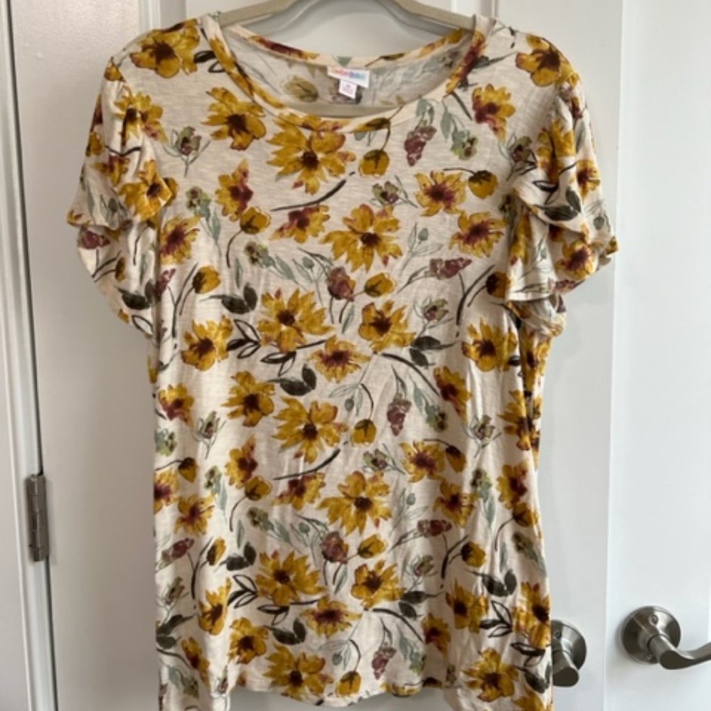 Lularoe Remi top, size medium